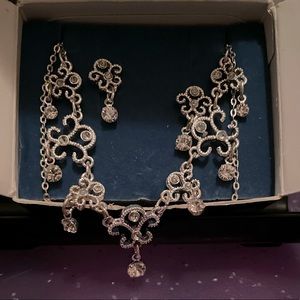 Necklace & Earring Gift Set